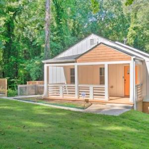 Hip and Spacious Home 5 Miles to Dtwn Atlanta!