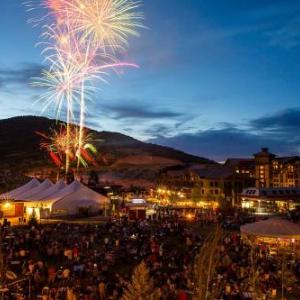 3Br 3Ba Modern Residence In Canyons Village Condo