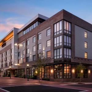 UTC McKenzie Arena Hotels - The Edwin Hotel Autograph Collection by Marriott