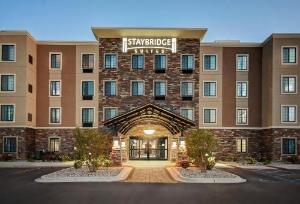 Staybridge Suites - Holland, Holland
