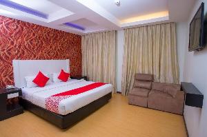 OYO 44037 King Park Hotel, Lahad Datu