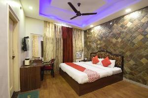Vaccinated Staff- OYO 12841 Hotel Maa Residency, Jammu