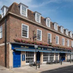 Hotels near Gulbenkian Theatre Canterbury - Thomas Ingoldsby Wetherspoon