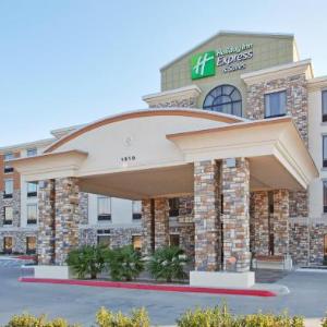 Holiday Inn Express Hotel & Suites Dallas South - DeSoto