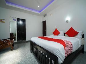 OYO 14270 Marottickal Residency, Alwaye