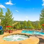 River Run Village 1 Bedroom Condo at Silver mill walk to gondola Keystone Colorado