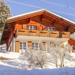 Holiday Home Chalet Reinhysi