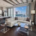 Nuvole TwentyTwo City Center