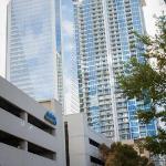 Centrally Located + Spacious 2BR - Uptown Access