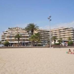 Studio cabine à 200m de Port Fréjus plage commerces terrasse 4 couchages ménage inclus - FR-1-226A-31