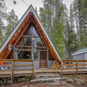 Cozy Mountain Escape in the Sierras