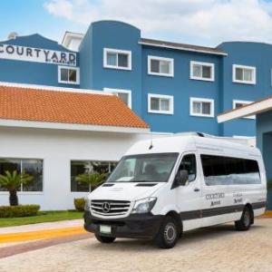 Courtyard by Marriott Cancun Airport hotel in Cancún