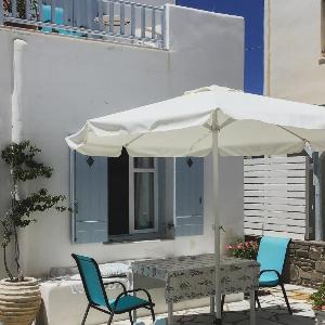 Fairy-tale Seafront Cycladic home