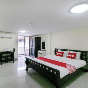 OYO 75390 Sunee Place Hotel