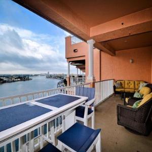 Harborview Grande 800 Luxury 8th Floor Condo with Stunning Harbor Views 23067