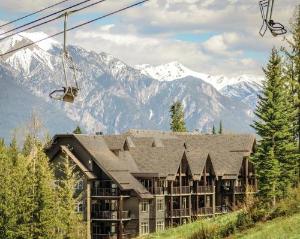 Palliser Lodge — Bellstar Hotels & Resorts, Golden