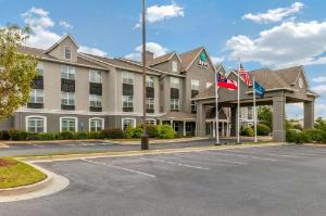 Clarion Pointe, Columbus