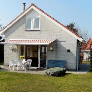 Holiday Home de Witte Raaf-2