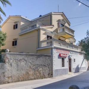 Apartments by the sea Mali Losinj (Losinj) - 15576
