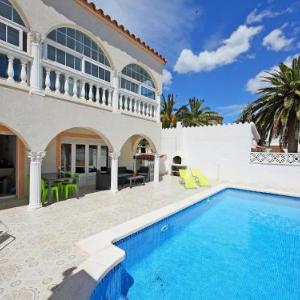 Holiday Home Requesens