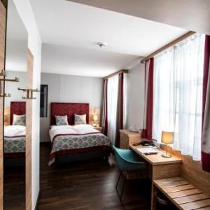 Hotel Elefant Family Business