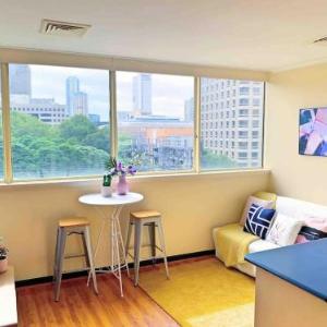 Charming Cozy & Super Central ApartmentCity View