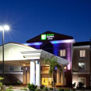 Holiday Inn Express Hotel & Suites Spring Hill