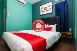 OYO 1052 Sentosa Jaya Guest House Syariah, Medan