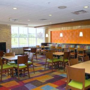 Mendel Center Hotels - Peach Tree Inn and Suites