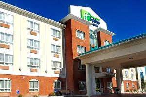 Holiday Inn Express Hotel & Suites Edson, an IHG Hotel, Edson