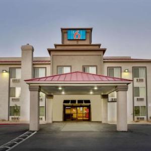 Hotels near Adelanto Plaza and Event Center - Motel 6-Hesperia CA - West Main Street I-15