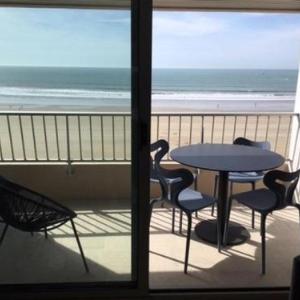 Studio rénové avec terrasse sud et vue mer - FR-1-331-54