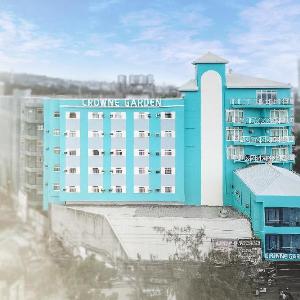 Crowne Garden Hotel