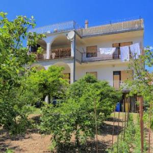 Apartments with a parking space Kastel Stafilic Kastela - 15675