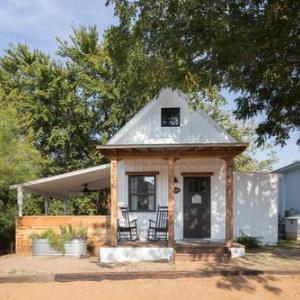 Mustard Seed B&B on the Llano