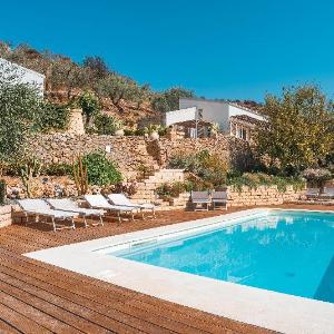 Azalo Country House