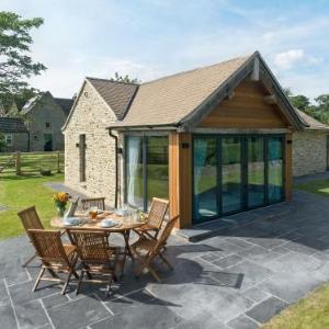 Hotels near Merlin Theatre Frome - Puddledock Piggery