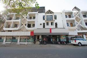 OYO 39761 Mayura, Solapur