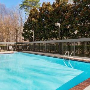 Hotels near Wolf Creek Amphitheater - Hampton Inn & Suites Atlanta - I-285 & Camp Creek Parkway