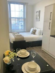 FoxHouse Studio Apartments, Plymouth