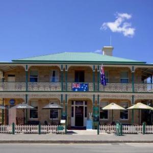 The Richmond Arms Hotel