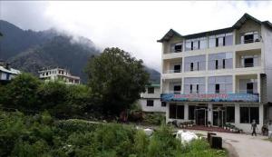 Pangot himalayan view, Nainital
