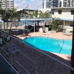Holiday Isle Yacht Club