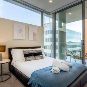 2 BED // BONDI JUNCTION // HARBOUR VIEW ROOFTOP