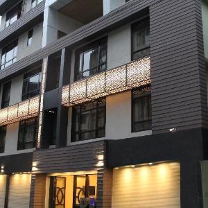 Hotel Pearl Retreat  -  A Pure Veg Hotel