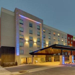 Holiday Inn Express And Suites Nashville MetroCenter Downtown By IHG
