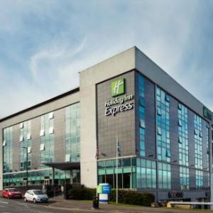 Hotels near Fir Park Motherwell - Holiday Inn Express Hamilton