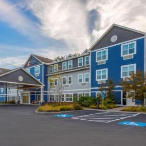 Hotels near Rangeley Health and Wellness Pavilion - Comfort Inn & Suites