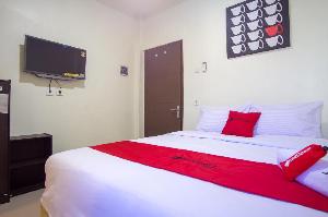 RedDoorz near Taman Kota Ternate, Ternate