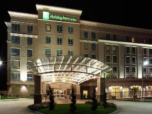 Holiday Inn and Suites Rogers at Pinnacle Hills, an IHG Hotel, Rogers